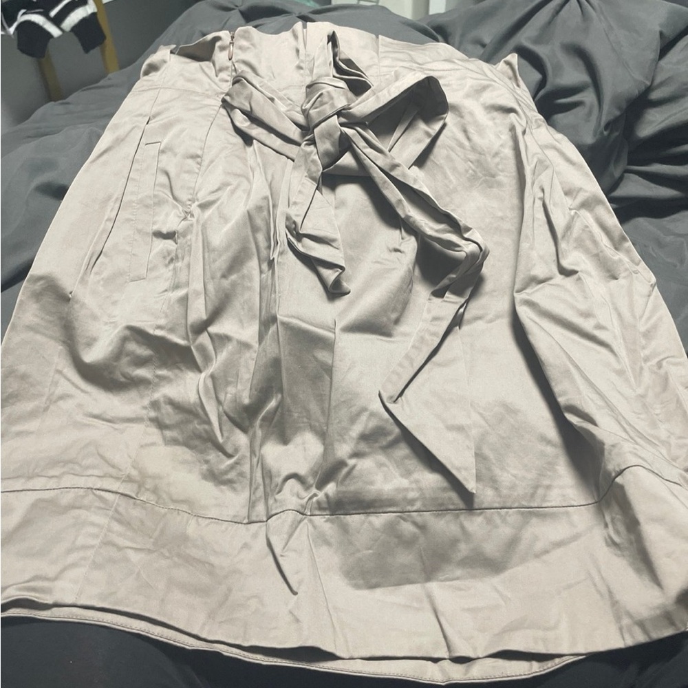 BCBGMaxAzria Elegant Gray Skirt